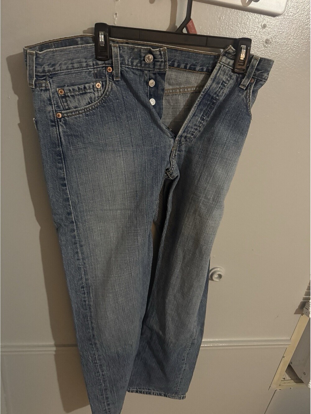 Vintage Y2K/90s Levi’s 501 XX Button Fly 100% Cotton Guatemala 32x32 Jeans